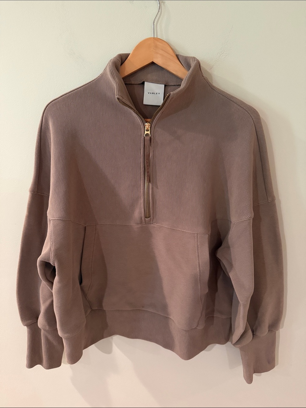 Varley Women’s Half-Zip Sweatshirt in Taupe
